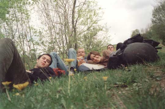 Kliknij, by powrci